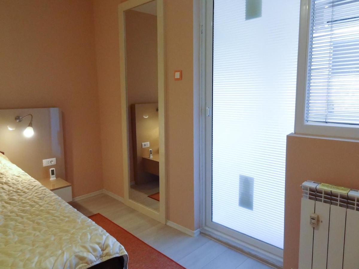 Lvc,Lac & Nyc Apartshotel Faleza Galaţi Extérieur photo