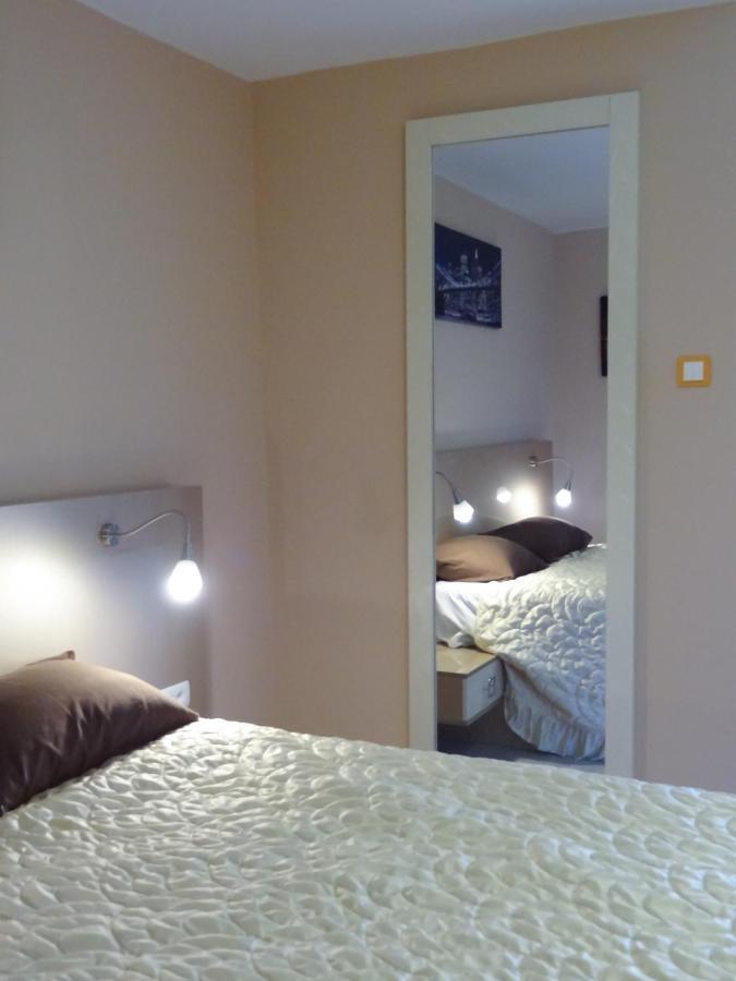 Lvc,Lac & Nyc Apartshotel Faleza Galaţi Extérieur photo