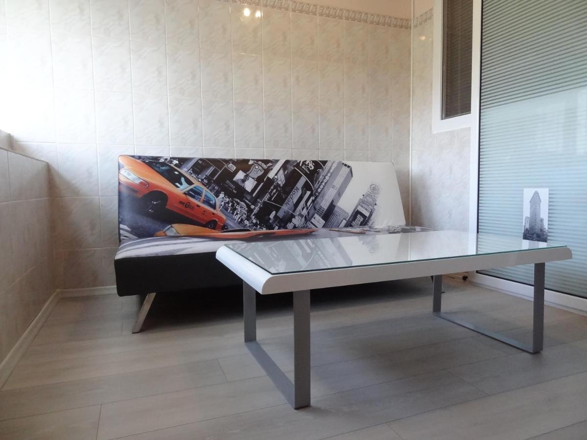 Lvc,Lac & Nyc Apartshotel Faleza Galaţi Extérieur photo